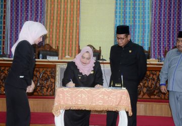 4,8 T Total P-APBD Kabupaten Bengkalis TA.2023, Bupati Kasmarni Sampaikan Ucapan Terima Kasih dan Apresiasi Kepada DPRD