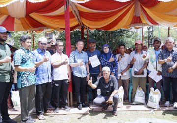 Bupati Rohil Afrizal Sintong Resmi Menyalurkan Cadangan Beras Pemerintah Tahun 2023