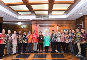 Bupati Kasmarni Paparkan Tindak Lanjut Hasil Evaluasi SAKIP dengan Kemenpan RB
