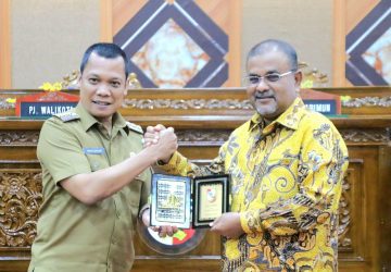 Pj Wali Kota Pekanbaru Terima Kunjungan Studi Komparatif FPK Karimun