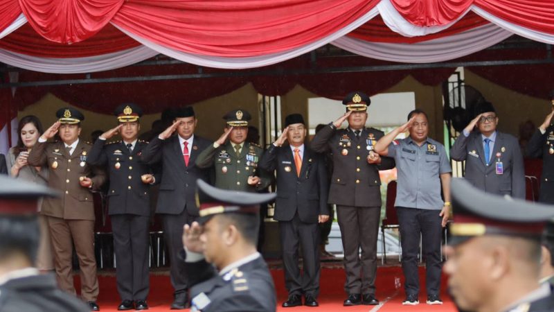 Pj Bupati Kampar Hadiri Puncak HUT TNI ke-78 Tahun 2023 di Kabupaten Kampar, Dandim 0313 /KPR Bacakan Amanat Panglima TNI