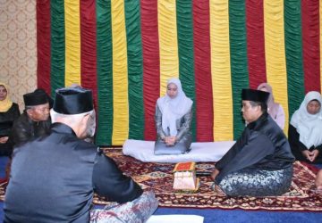 Bupati Indragiri Hulu Rezita Meylani Yopi Terima Pinangan Dari LAMR