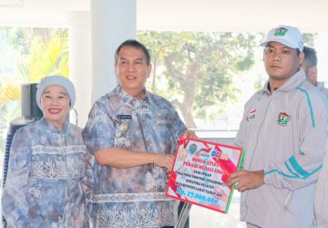 Pj. Bupati Muara Enim Serahkan Bonus Atlet Rp.2,5 Miliar Karena Lampaui Target Mendali Peparpov 2023