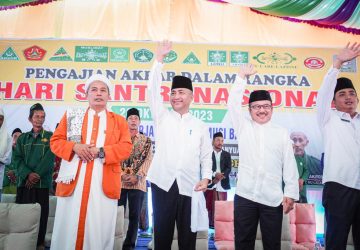 Susuri Daerah Perairan, Apriyadi Ngalap Berkah Bareng Kiyai dan Santri