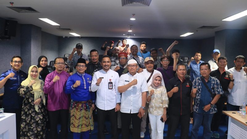 Diskominfotiksan Pekanbaru Terima Kunjungan Kominfo Solok