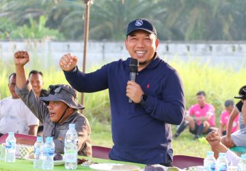 Cegah Perilaku Negatif, Wabup Husni Apresiasi Open Turnamen Sepakbola Sungai Apit