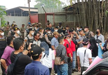 Aksi Demo Solidaritas Masyarakat Muara Enim Bersatu Gruduk PT Lingga Djaja