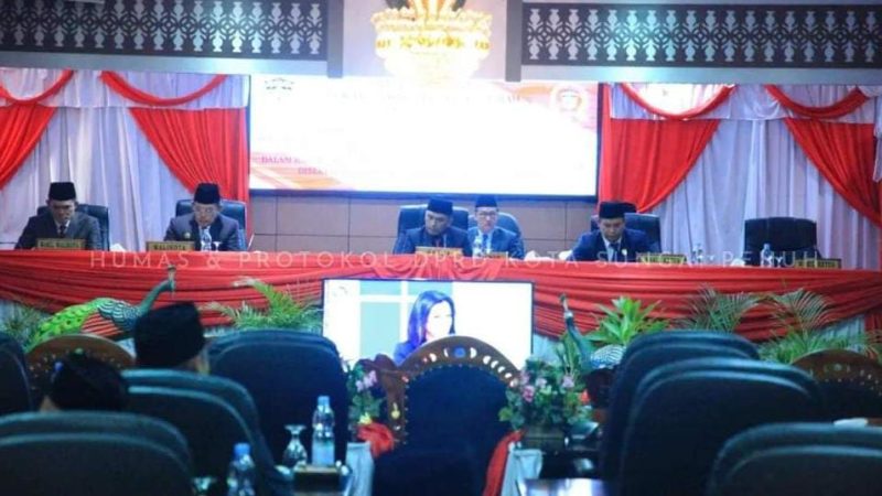 Ketua DPRD Kendra Wijaya Mengikuti Renungan Suci