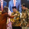 Bukti Keseriusan Membangun Desa, Bupati Sukiman Peroleh Penghargaan Dari KemenDes dan PDTT RI