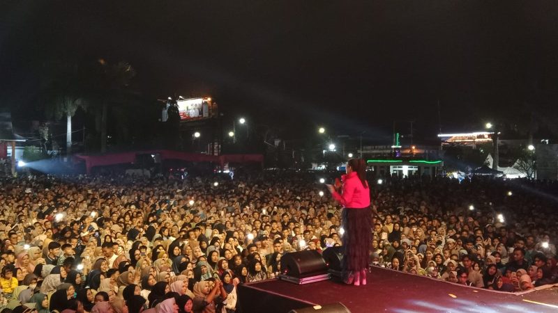 Penutupan Sungai Penuh Kanuhai 2023 Dalam Rangka HUT Kota Sungai Penuh Dibanjiri Lautan Massa