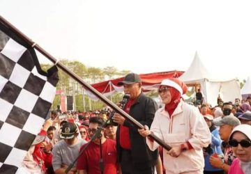 Antusias Warga Ikuti Jalan Sehat, Dalam Rangka HUT ke-67 Lampung Selatan