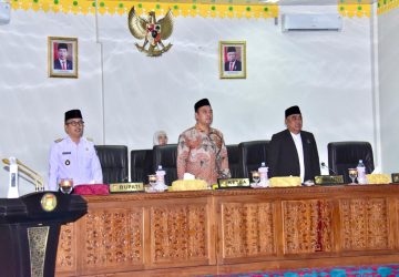 Pj. Bupati Kampar Sampaikan Jawaban Pemerintah Atas Pandangan umum Fraksi-fraksi DPRD Kampar Terhadap RAPBD 2024
