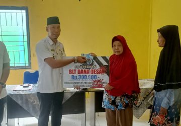 Pemerintah Desa Bantan Tua menyalurkan BLT DD Tahap Akhir Tahun 2023