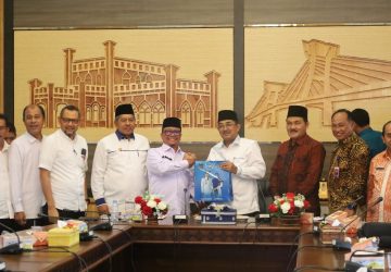 Bupati Alfedri Terima Studi Tiru Pemkab Tanjung Jabung Barat, Jambi