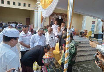 Bupati Lampung Selatan Hadiri Prosesi Upacara Diksa Dwijati Ida Bawati I Made Pasti
