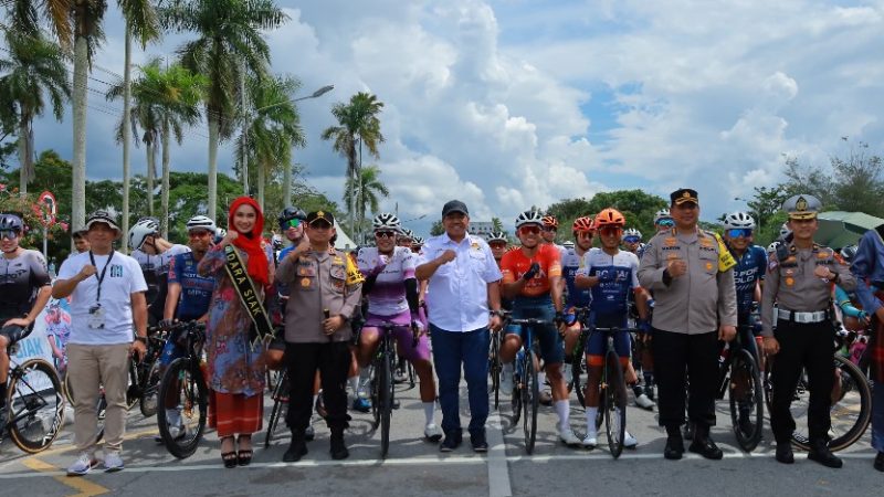 Start Pelepasan Balap Sepeda Etape Satu Dilepaskan oleh Bupati Siak H. Alfedri