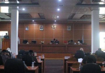 DPRD Kabupaten Benteng Gelar Rapat Paripurna Terkait Raperda PDRD dan BMD