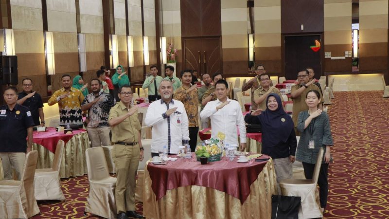 Wakili Pj. Bupati Kampar, Sekda Hambali Buka High Level Meeting TP2DD