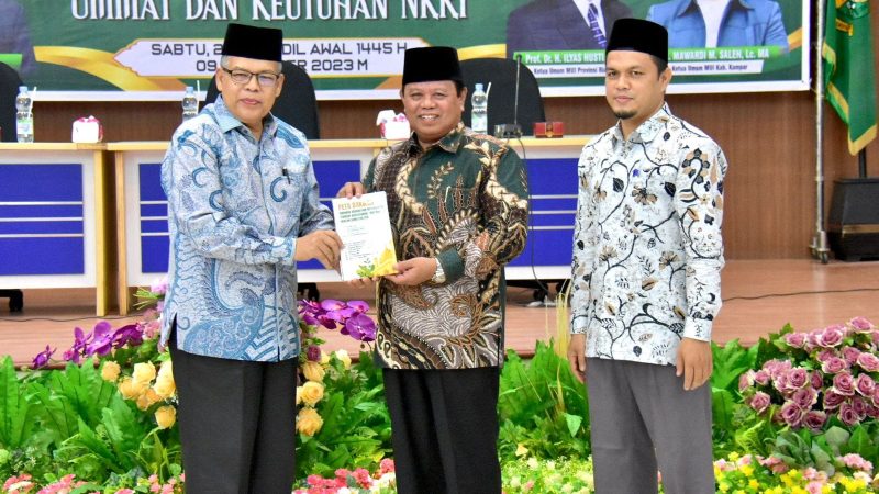 Buka Ijtima’ Ulama X MUI Kabupaten Kampar, Sekda Kampar Berharap Kebersamaan dengan Ulama Memberikan Kampar yang sejuk Aman dan Damai