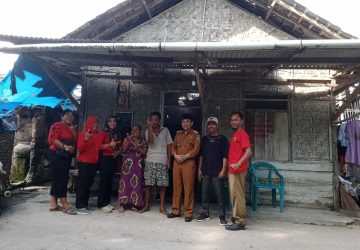 Camat Rendy Eko Supriyanto Tinjau Rumah Warga Desa Sidoasih Yang Mendapatkan Bantuan Program BSPS