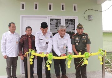 Sekda Hadiri Serah Terima Rumdis Kodim 0419/Tanjab Barat
