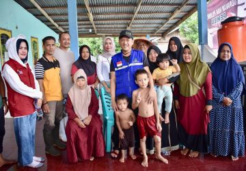 Hari ini, Dipimpin Langsung Pj Bupati Kampar, Pemkab Kampar Serahkan Bantuan 9,9 Ton Beras dan Temui Masyarakat Siak Hulu