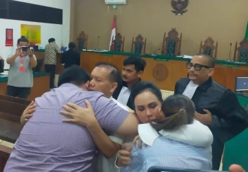 Bekas Bupati Kapuas Beserta Istri di Vonis 5 dan 4 Tahun Penjara