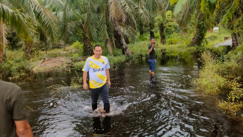 Tanggapi Pengaduan Masyarakat Kampung Mengkapan, Ketua DPRD Siak Temui Warga