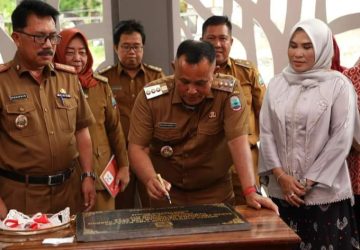 Resmikan Kantor BPKAD Lamsel, Bupati Nanang Ermanto Pinta Adanya Peningkatan Kinerja Pegawai