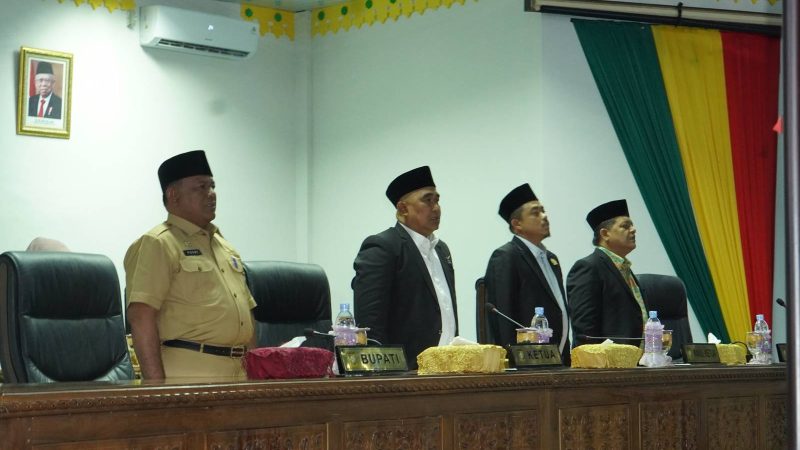 Plh Sekda Kampar Hadiri Rapat Paripurna Pembukaan Masa Sidang II Tahun 2024 Terkait Laporan Reses Anggota DPRD Kampar