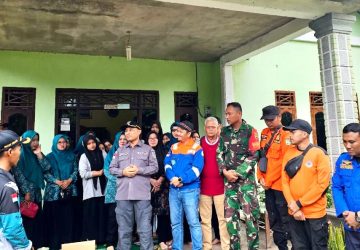 Wabup Bagus Santoso Bersama PT. Bumi Siak Pusako Bantu Warga Terdampak Banjir di Siak Kecil