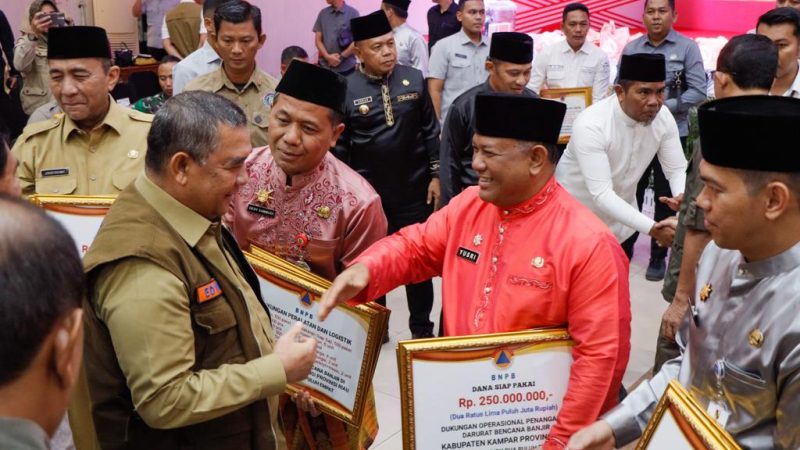 BMKG Prediksi 3 Hari Kedepan Masih Terjadi Hujan Lebat di Seluruh Wilayah Riau, Yusri Minta Masyarakat Tetap Waspada