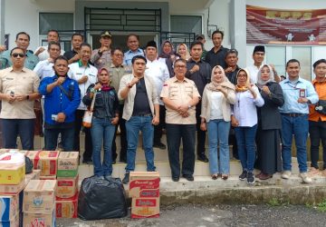 Pj. Bupati Didampingi Koordinator Gabungan Ormas, Media Bersama PT SBS Salurkan Bantuan Musibah Banjir