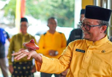 Buka Festival Gasing Arfan Usman Sebut Pertahankan Khazanah Melayu Agar Tak Punah