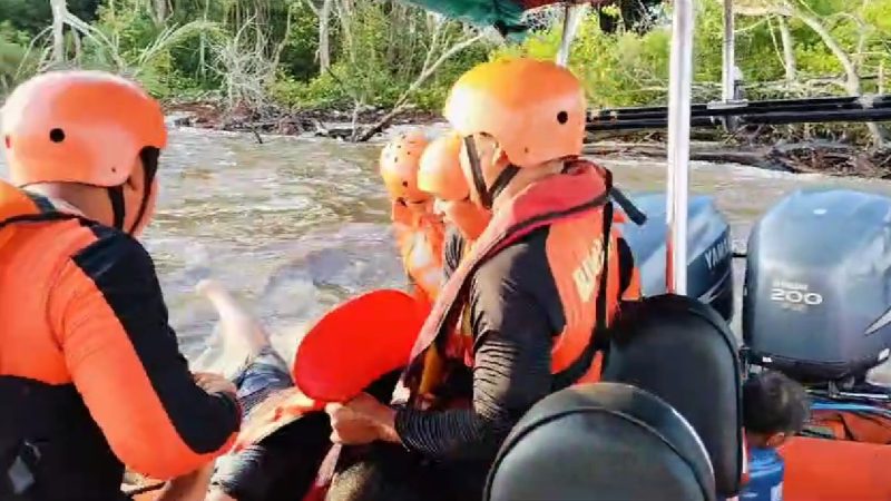 Kapal Terbalik di Pulau  Rupat! Tim Ops SAR Berhasil Selamatkan Korban