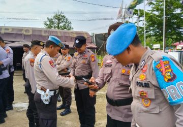 Propam Polres Inhu Razia Handphone Personel Pengamanan KPU dan Bekali Bintara Remaja