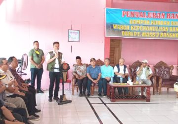 Bagikan 1350 Paket Sembako Korban Banjir, Bupati Rohil Ucapkan Terimakasih Kepada PT. Mass 2