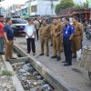 Pj Wali Kota Temukan Penyempitan Drainase Sebabkan Jalan Rusak