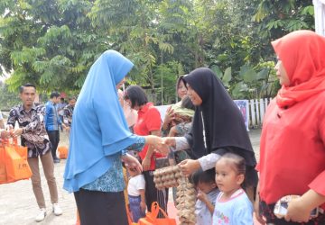 Pj. Bupati Kampar Launching Bapak Asuh Anak Stunting di Siak Hulu