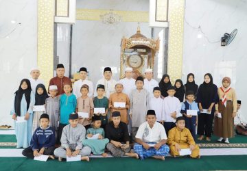 Bupati Tanjabbar Laksanakan Safari Jumat di Masjid As-Shahabah BTN Manunggal I