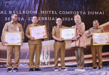 Pemkab Bengkalis Terima Piagam Penghargaan Dari KPPN Kota Dumai
