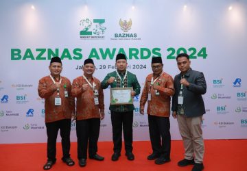 Dukung Pengelolaan Zakat, Bupati Siak Raih Penghargaan BAZNAS Award 2024
