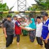 Ketua DPRD Kampar Bersama Pj Bupati Tinjau Lokasi Banjir