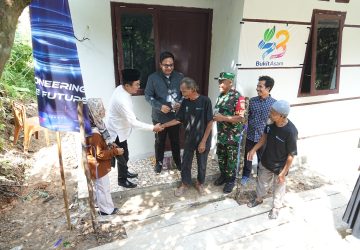 Bantuan Bedah Rumah, Bukti Nyata Kepedulian Bukit Asam Untuk Masyarakat