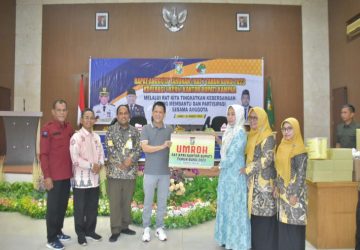 Pj. Bupati Kampar Tutup RAT KPRI Kampar