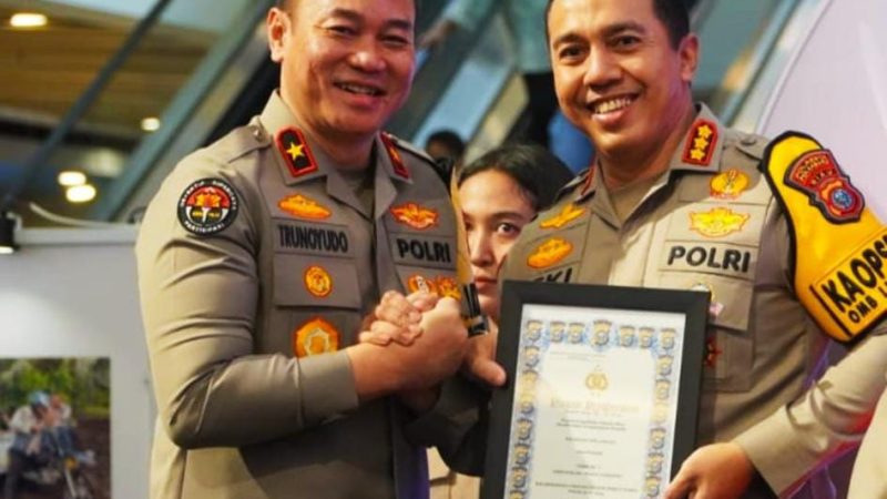 Polresta Pekanbaru Raih Predikat Terbaik 1 Mengamplifikasi Media Lokal dan Nasional Dalam Satwil Polda Riau