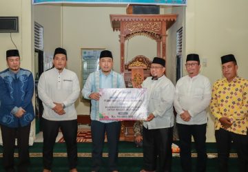 Wabup Siak pimpin Safari Ramadan di Kampung Perincit