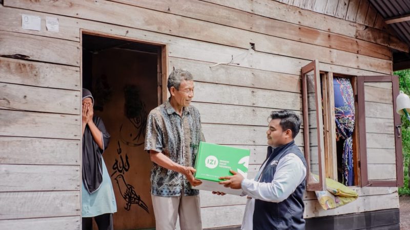 Tokopedia dan IZI Riau Salurkan 100 Paket Ramadhan ke Desa-desa di Kecamatan Rangsang Pesisir, Kepulauan Meranti
