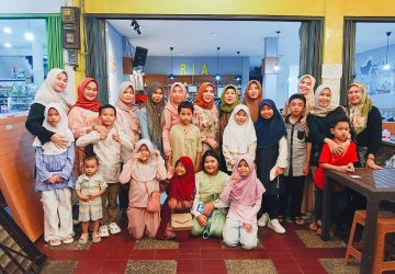 Kelas 3F SD Negeri 6 Muara Enim Bukber Bersama Wali Kelas dan Orang Tua
