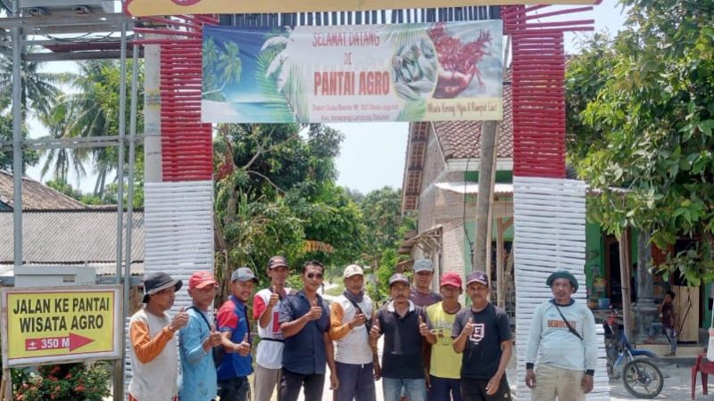 Pokdarwis Pantai Agro Laksanakan Kerja Bakti Memperindah Destinasi Wisata Alam
